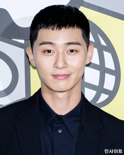 문세윤 박서준 코스프레 논란.jpg