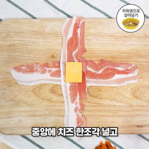 [스압]최강조합 대패 김치주먹밥.jpg