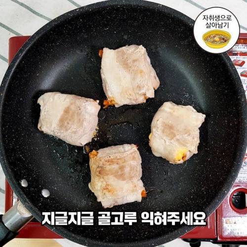 [스압]최강조합 대패 김치주먹밥.jpg