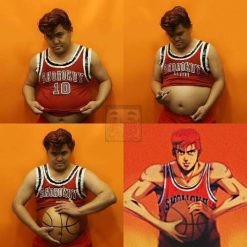 뜨거운 코트를 가르는 저가 코스프레.jpg