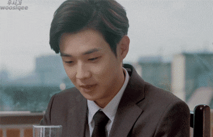 밑잔갈다 걸린 신입사원.gif