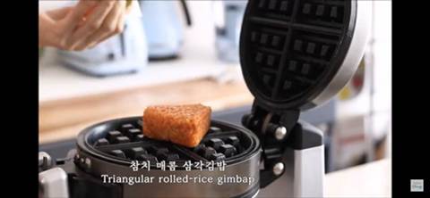 [스압] 와플기계에 별걸 다해먹는 한국인.jpg