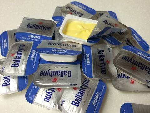 그냥 먹어도 맛있다는 버터 8가지.jpg