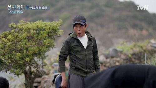 [스압] 손호준 나이 듣고 놀란 유해진.jpg