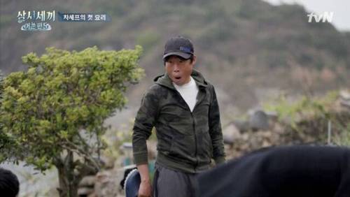 [스압] 손호준 나이 듣고 놀란 유해진.jpg