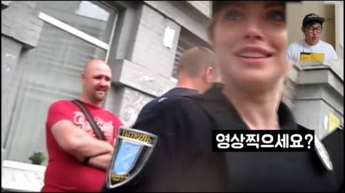 우크라이나 여경.jpg