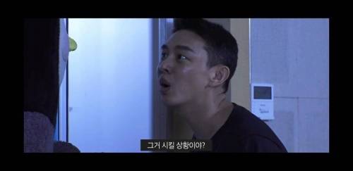 펭수를 만난 유아인.jpg