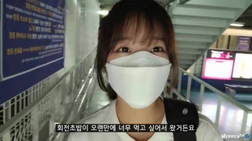 [스압] 18시간 굶고 초밥을 먹으면.jpg