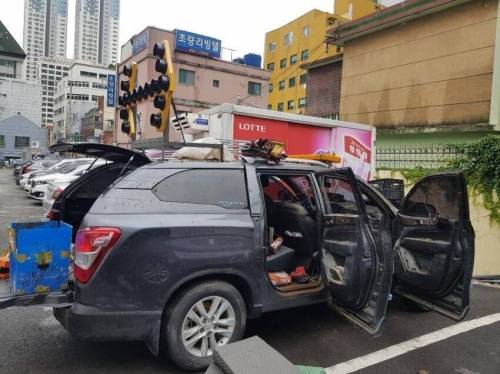 부산 지하차도에서 침수당한 디시인.jpg