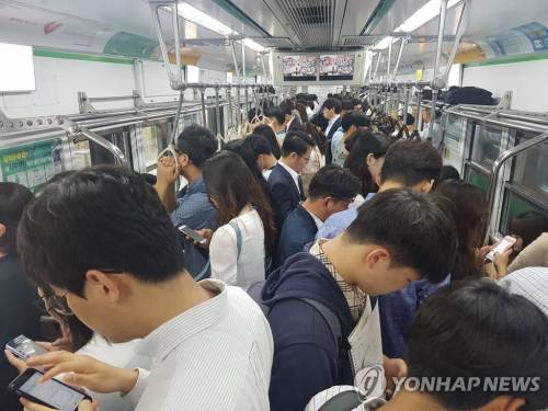 [스압] 불과 1년 전인데 너무 옛날 같은 우리들의 일상 사진.jpg