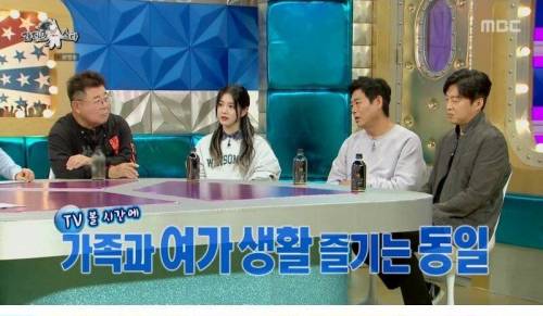 [스압] 집에 TV가 없다는 가족.jpg