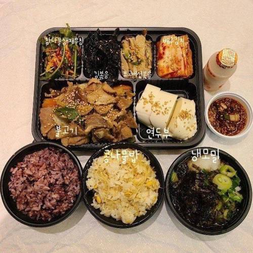 가성비 한식뷔페에서 파는 한식 도시락