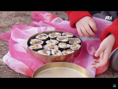 [스압] 그 때 알았어.. 얻어온 김밥이구나