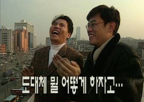[스압] 냉장고 하나 받으려고 도로에서 시트콤 찍는 시민들