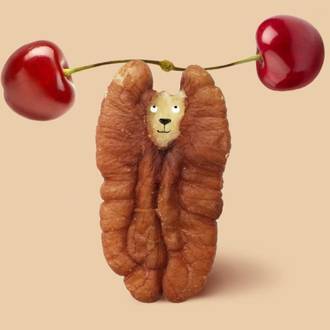 흔한 소품으로 만든 기발한 작품들.jpg