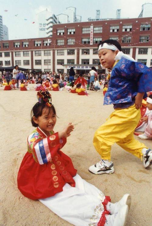 [스압] 동네 잔치 였던 90년대 국민학교 운동회.jpg