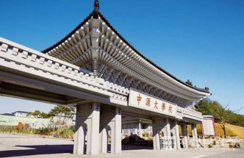 학교가 망해도 걱정없는 대학.jpg