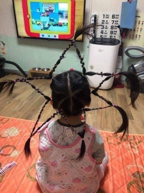 여보, 우리 딸 머리 좀 묶어줘.jpg