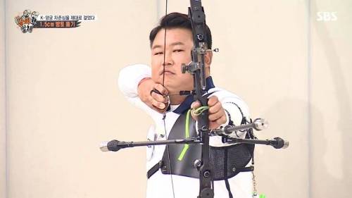 [스압] 양궁 국가대표팀 방울토마토 관통하기 미션.jpg