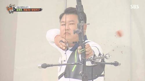 [스압] 양궁 국가대표팀 방울토마토 관통하기 미션.jpg