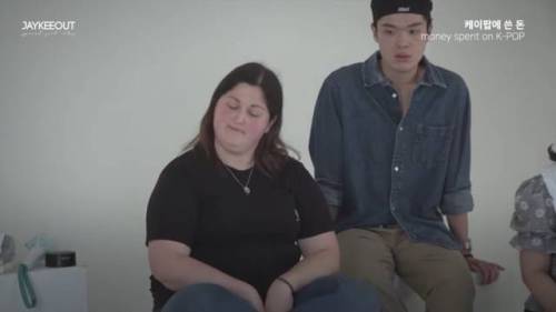 [스압] K-POP 외국인 팬이 케이팝에 쓴 돈.jpg