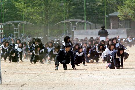 한국인 관절이 안좋은 이유.jpg