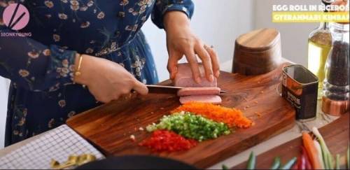 한국식인데 한국인들은 먹어본 적 없는 한국식 계란 김밥