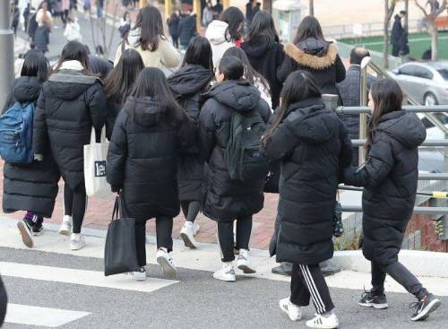 [스압] 전 세계에서 유독 "한국인만 겨울에 입는 옷"