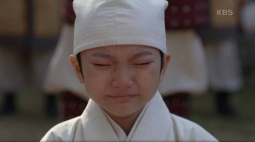 실제 역사대로 제대로 고증이 된 창왕의 죽음.jpg