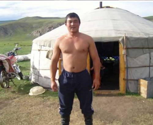 몽골인의 타고난 피치컬.jpg