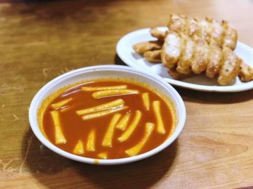 1인분 1000원 대구 떡볶이.jpg