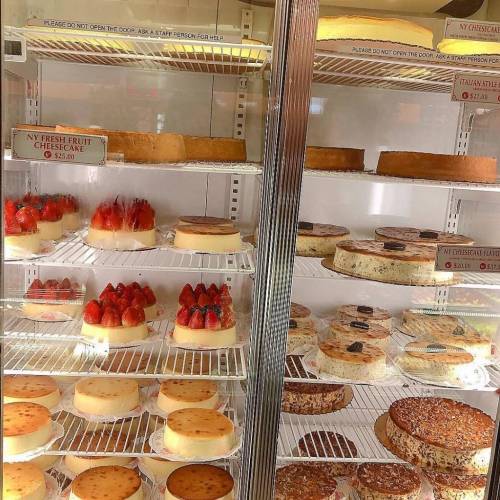 [스압] 뉴욕 3대 치즈케이크 라는 전통 베이커리.jpg