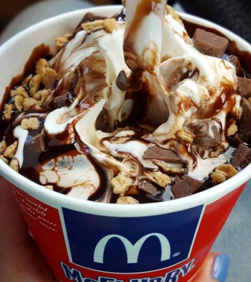 말레이시아 맥도날드에서만 판다는 아이스크림