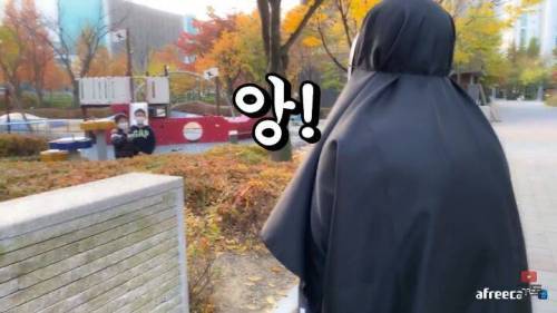 딸을 위해 가오나시가 된 아버지.jpg