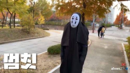딸을 위해 가오나시가 된 아버지.jpg