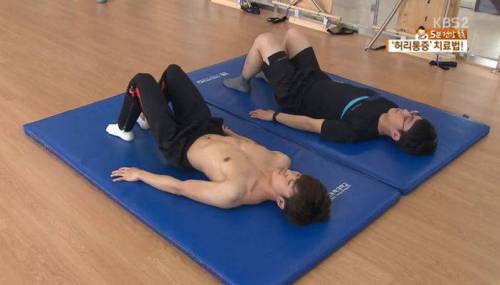 				하루 10분씩 하면 ‘허리통증 75％’ 줄여주는 코어 운동법