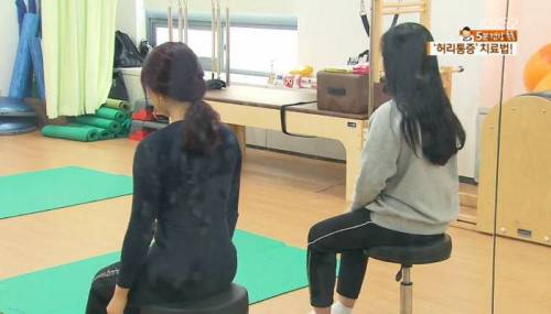 				하루 10분씩 하면 ‘허리통증 75％’ 줄여주는 코어 운동법