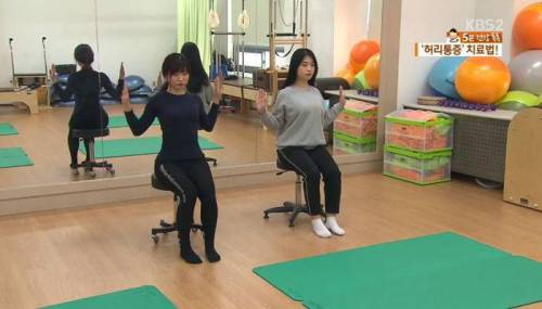 				하루 10분씩 하면 ‘허리통증 75％’ 줄여주는 코어 운동법