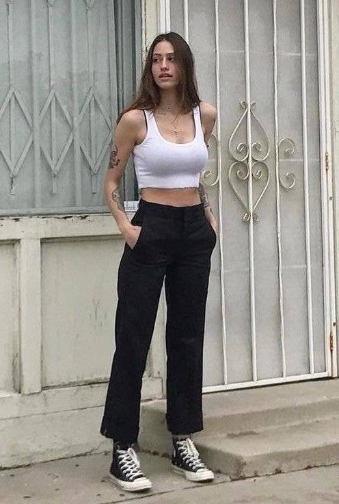 요즘 유행하는 바지 스타일 
