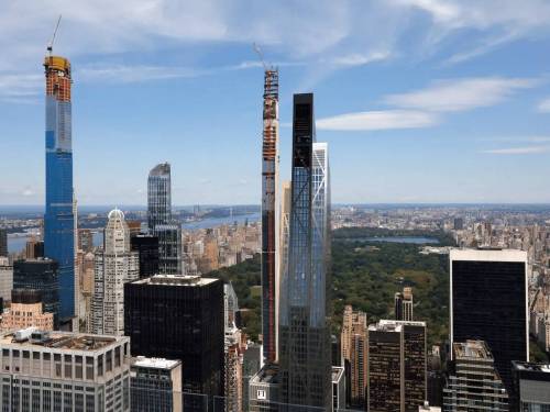 최근 건축 트렌드로 인해 변화하고 있는 미국 뉴욕의 스카이라인.jpg