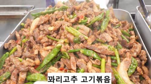 가격을 15%나 인상한 식당.jpg