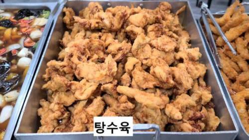 가격을 15%나 인상한 식당.jpg