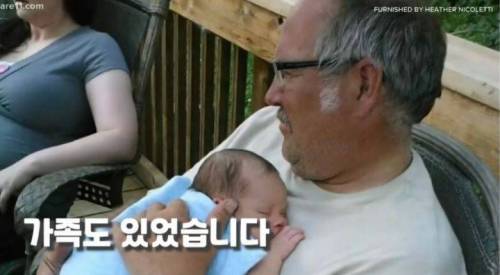 주인 옆자리 지키던 반려견이 눈 감은지 1시간뒤