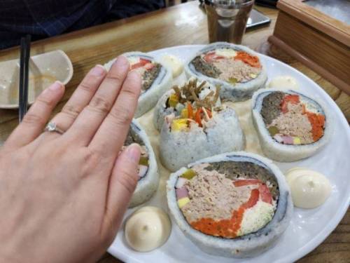 김밥 한줄에 6000원