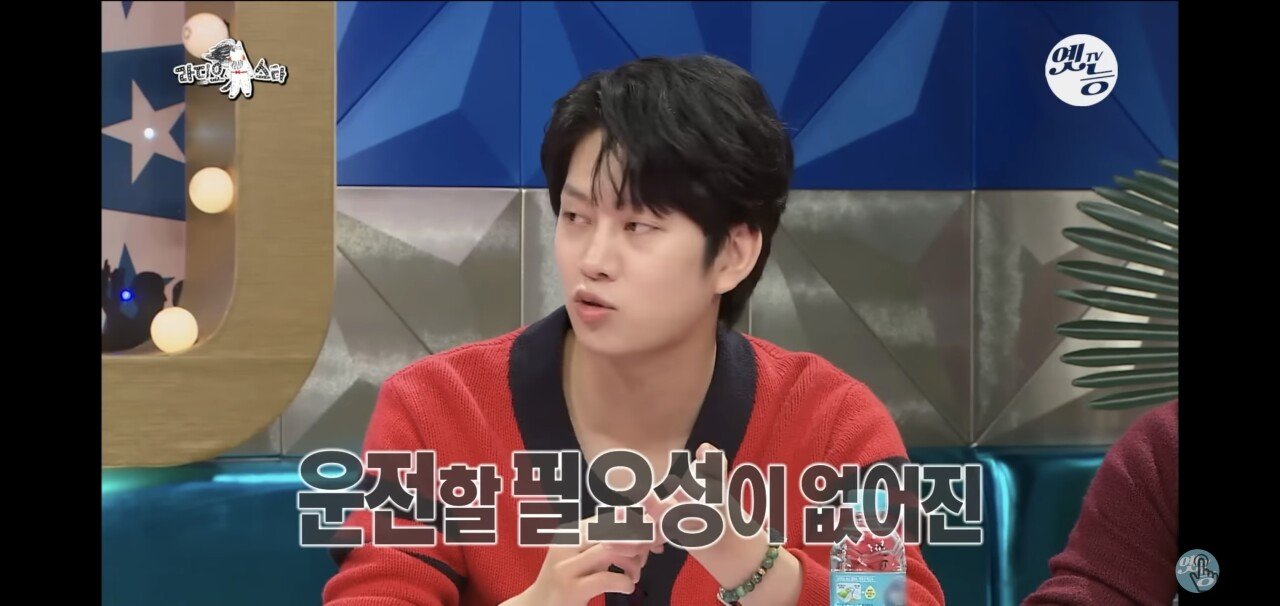 김희철이 본인 차를 어머니 드린 이유.jpg
