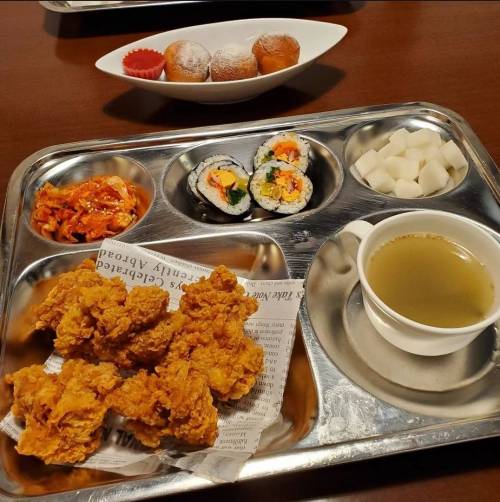 해외 진출한 네네치킨 근황