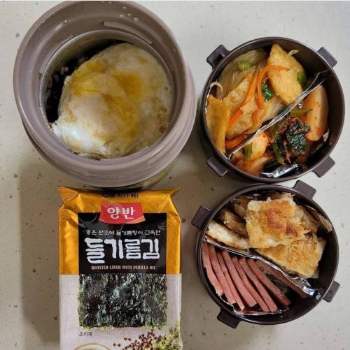 수능 앞두고 도시락 예행 연습중이신 수험생 어머님들.jpg