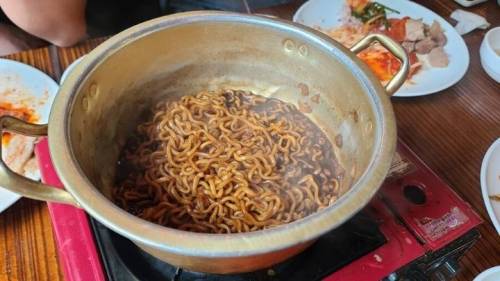 강남역 한식뷔페 7,500원.jpg
