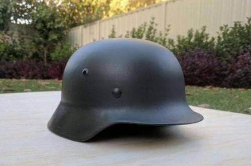 보험회사 직원이 안전 헬멧을 개발한 이유