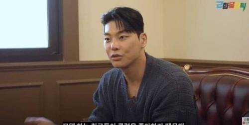 성형으로 생이 바뀐 사람.jpg